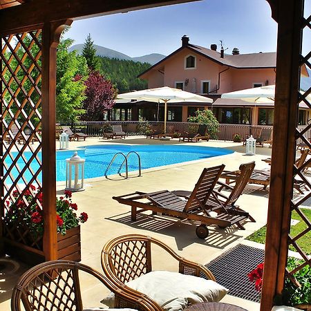 Hotel Bucaneve Пескассероли Экстерьер фото