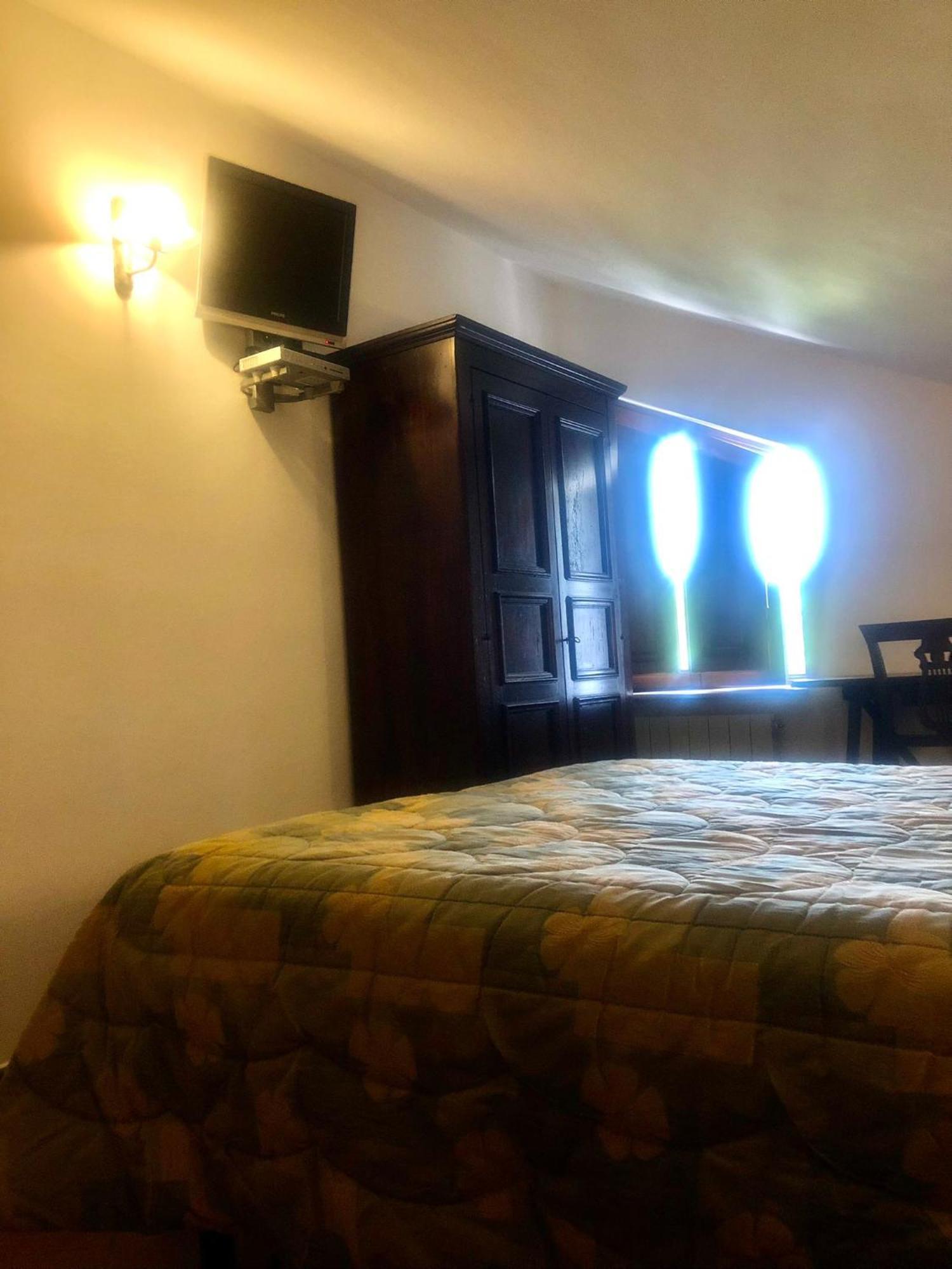 Hotel Bucaneve Пескассероли Экстерьер фото