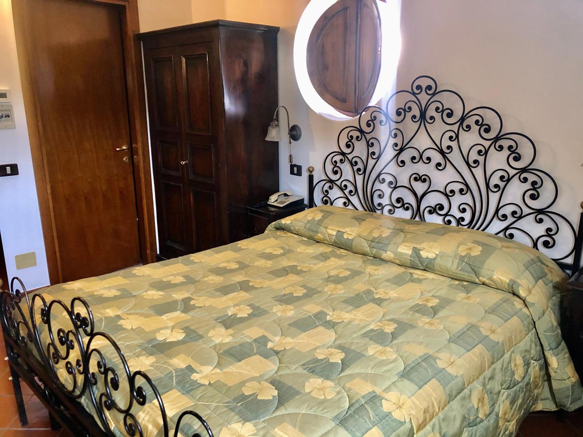 Hotel Bucaneve Пескассероли Экстерьер фото