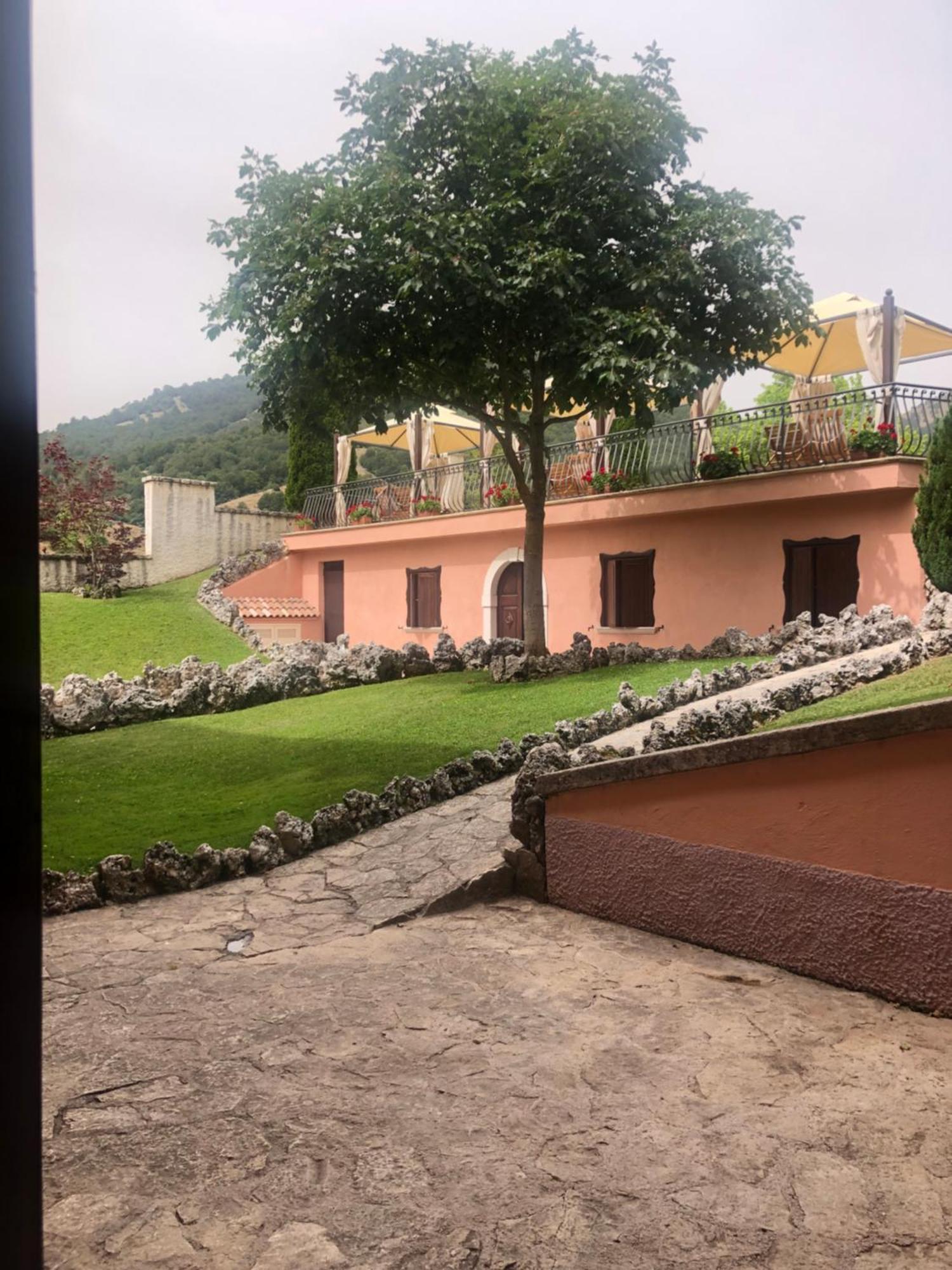 Hotel Bucaneve Пескассероли Экстерьер фото