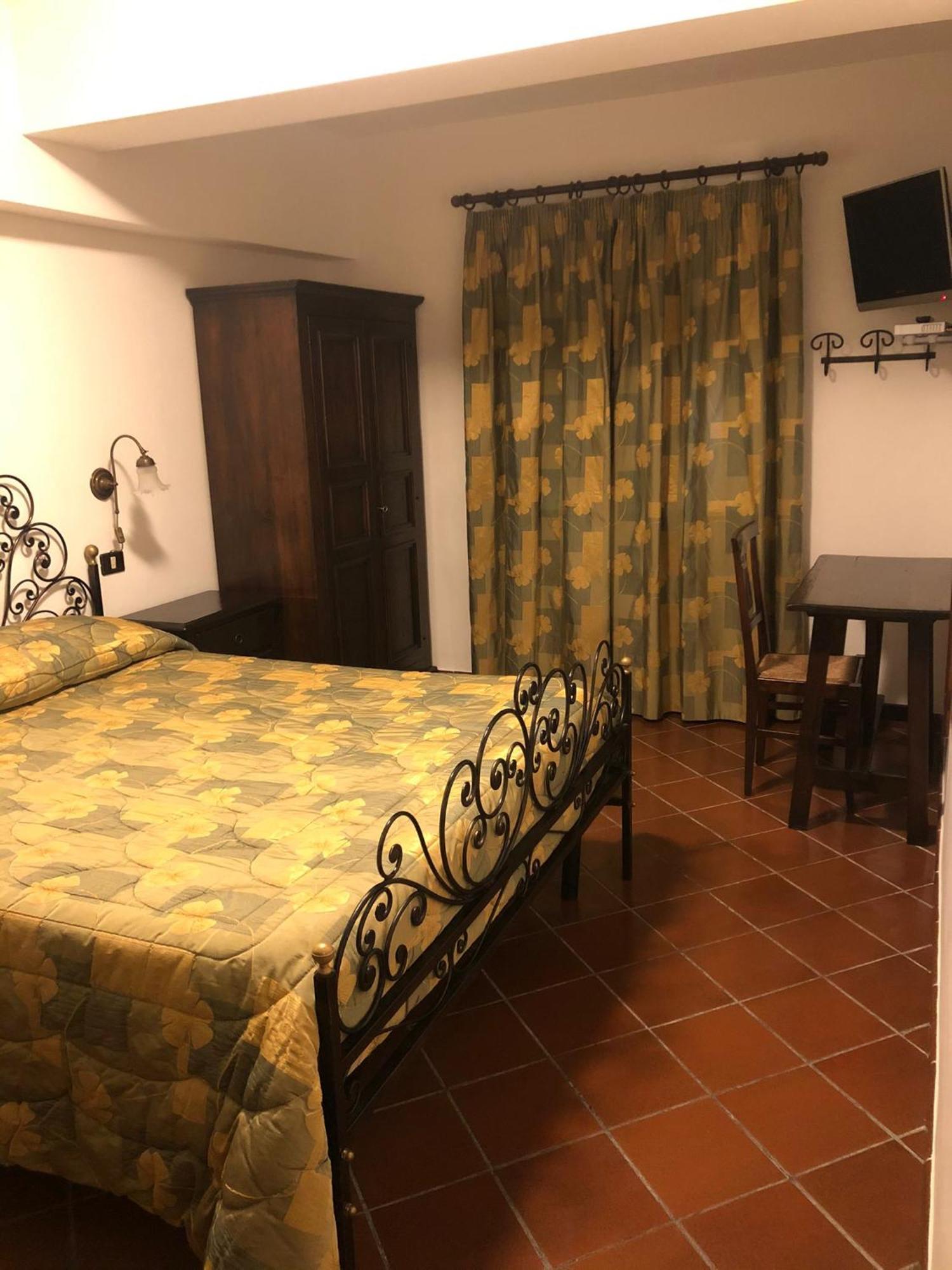 Hotel Bucaneve Пескассероли Экстерьер фото